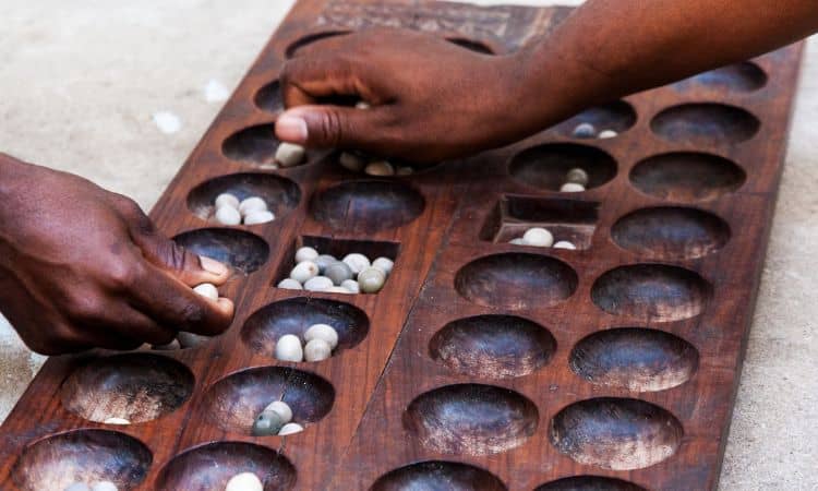 Steinchenspiel Edelsteinspiel Kalaha Mancala Bohnenspiel